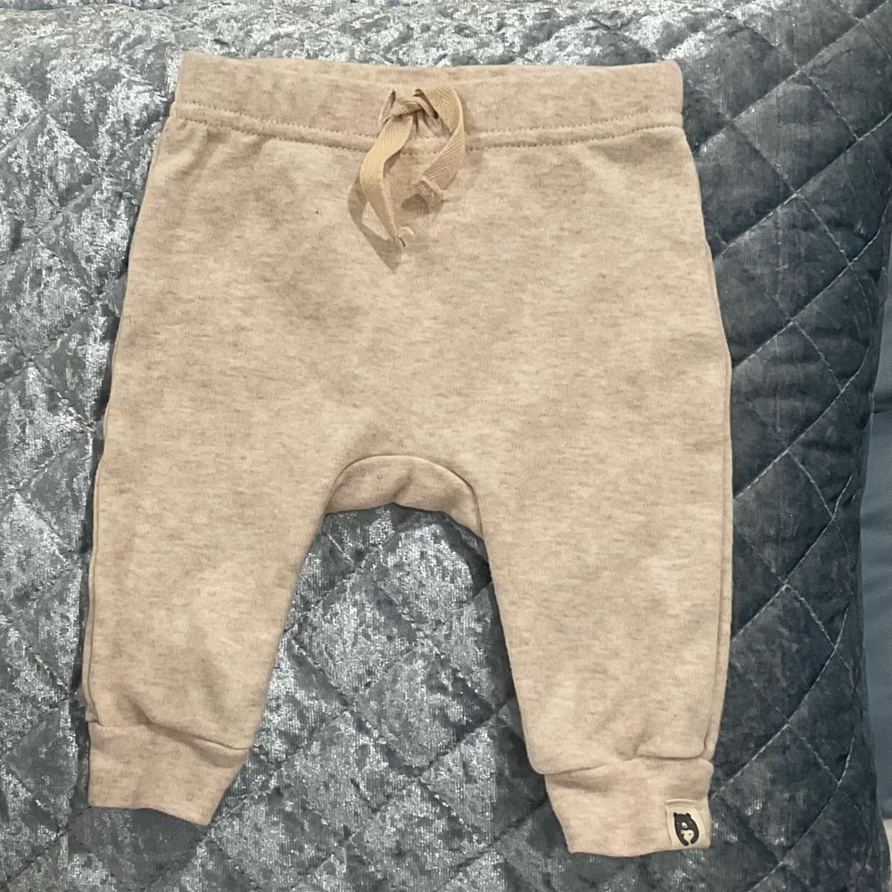 🔴Baby Onesie and Pants Set with Bunny Design🔴 - Picture 3 of 7